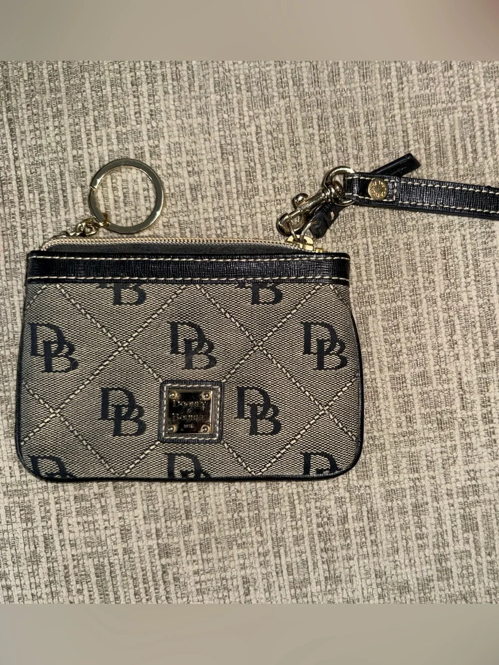Dooney & Bourke Black Grey Logo Wristlet Signature Leather Strap Vintage Y2K